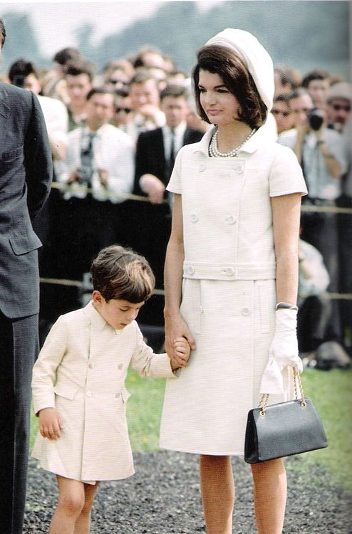 How to Dress And Wear Pearls Like Jackie O. Kennedy - Pearls Only